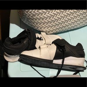 Reebok legacy lifters size 7.5.